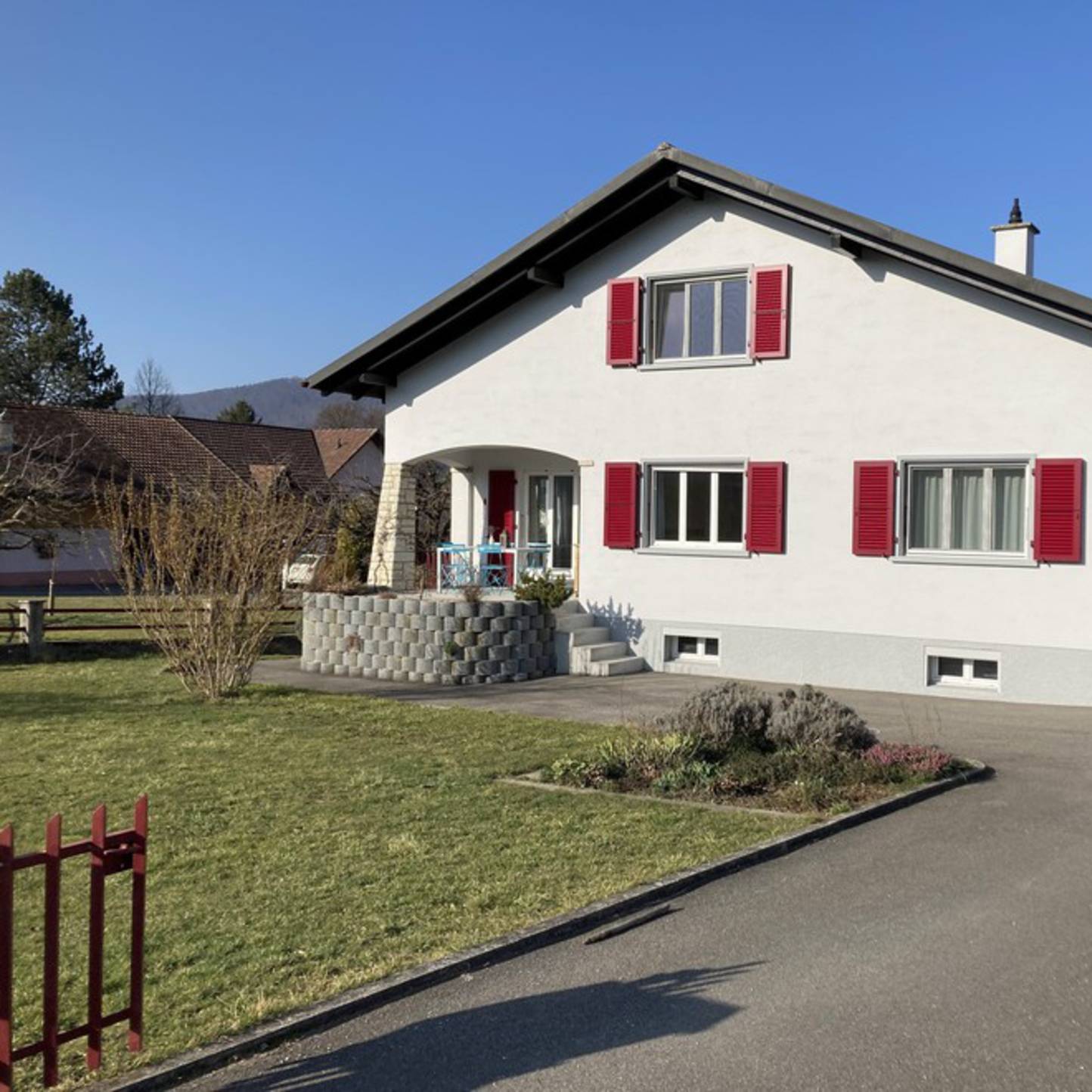 VICQUES - MAISON DE 4,5 PIECES